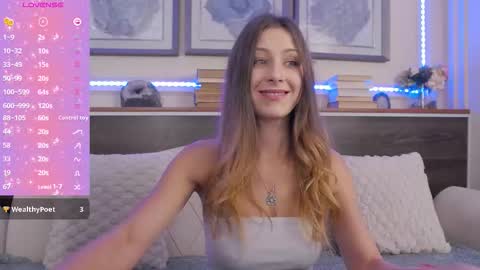 Luna  online show from 10/13/25, 07:14