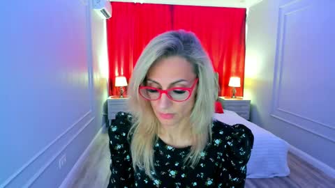 Diana online show from 04/10/26, 12:21