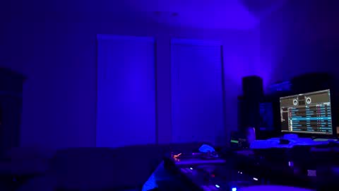 Snapshot of music_lounge chatting on 11/09/25, 01:15 music_lounge online show from 11/09/25, 01:15