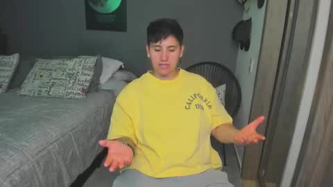 VALENTINA Luna  online show from 04/14/26, 05:24