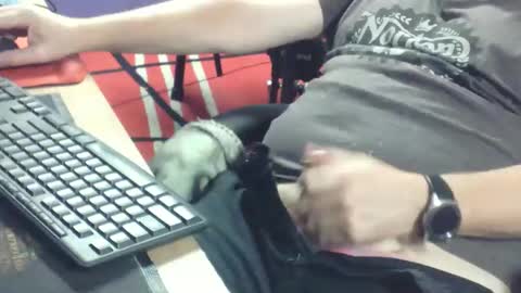 Snapshot of muso44 chatting on 01/25/25, 04:23 Muso online show from 01/25/25, 04:23