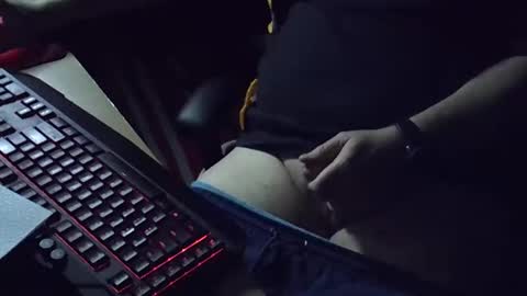 Snapshot of muso44 chatting on 10/06/25, 09:07 Muso online show from 10/06/25, 09:07