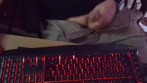 Snapshot of muso44 chatting on 10/23/25, 05:51 Muso online show from 10/23/25, 05:51