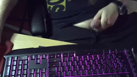 Snapshot of muso44 chatting on 11/06/25, 01:39 Muso online show from 11/06/25, 01:39