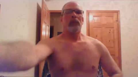Snapshot of mustang_daddy chatting on 03/11/25, 01:59 307MountainMan online show from 03/11/25, 01:59