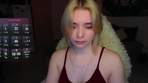 Snapshot of musyacute chatting on 05/23/26, 09:08 Molly online show from 05/23/26, 09:08