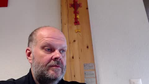 Snapshot of mutin chatting on 12/23/24, 01:24 Mutin online show from 12/23/24, 01:24