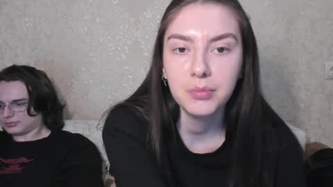 cute couple online show from 04/04/26, 01:52