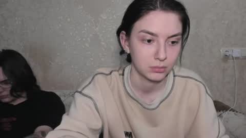 Snapshot of muuur_love chatting on 06/21/26, 10:23 cute couple online show from 06/21/26, 10:23