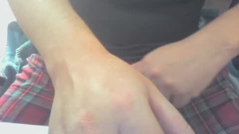 Snapshot of muzicdaddy4200 chatting on 09/17/25, 06:26 SubDaddy420 online show from 09/17/25, 06:26