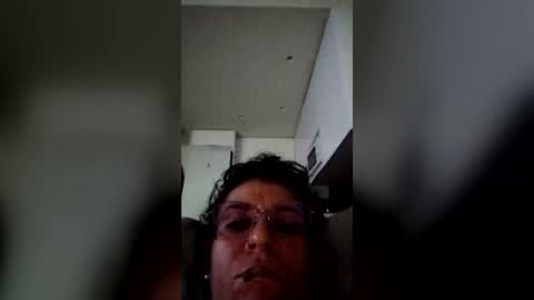 Snapshot of mweed95 chatting on 06/21/26, 07:44 mweed95 online show from 06/21/26, 07:44