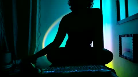 Snapshot of mx_anouk_divine chatting on 10/11/25, 03:17 Mx. Anouk Divine online show from 10/11/25, 03:17