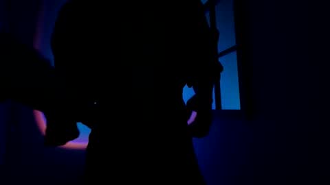 Snapshot of mx_anouk_divine chatting on 10/19/25, 04:57 Mx. Anouk Divine online show from 10/19/25, 04:57