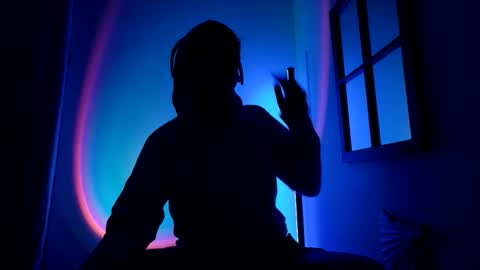 Snapshot of mx_anouk_divine chatting on 10/23/25, 04:34 Mx. Anouk Divine online show from 10/23/25, 04:34