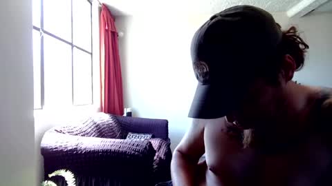 Snapshot of mxdnxss chatting on 12/08/24, 05:44 Maty online show from 12/08/24, 05:44