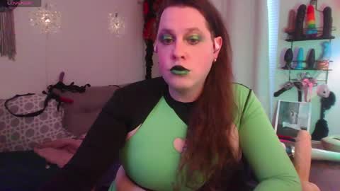 Snapshot of mxsissycharlotte chatting on 06/05/26, 05:29 Mx Charlotte online show from 06/05/26, 05:29