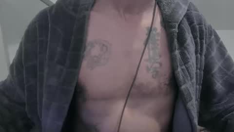 Snapshot of my432687 chatting on 01/02/25, 12:02 my432687 online show from 01/02/25, 12:02