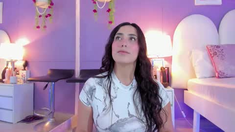 Snapshot of my_aleja_ chatting on 10/24/25, 02:24 my_aleja_ online show from 10/24/25, 02:24