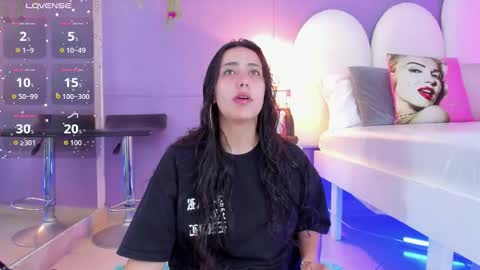 Snapshot of my_aleja_ chatting on 11/09/25, 01:53 my_aleja_ online show from 11/09/25, 01:53