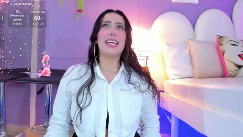 Snapshot of my_aleja_ chatting on 11/13/25, 01:32 my_aleja_ online show from 11/13/25, 01:32