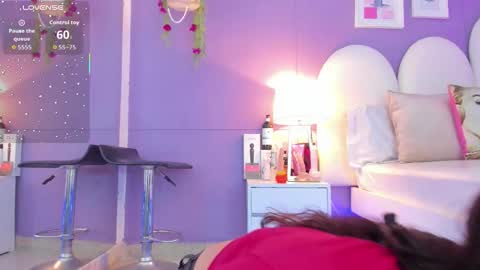 Snapshot of my_aleja_ chatting on 11/16/25, 02:44 my_aleja_ online show from 11/16/25, 02:44