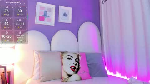 Snapshot of my_aleja_ chatting on 11/22/25, 01:32 my_aleja_ online show from 11/22/25, 01:32