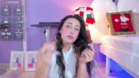 Snapshot of my_aleja_ chatting on 12/03/25, 01:20 my_aleja_ online show from 12/03/25, 01:20