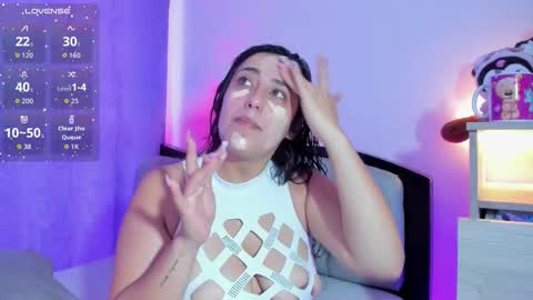 my_aleja_ online show from 02/13/26, 12:23