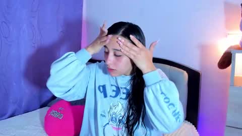 my_aleja_ online show from 02/25/26, 12:20