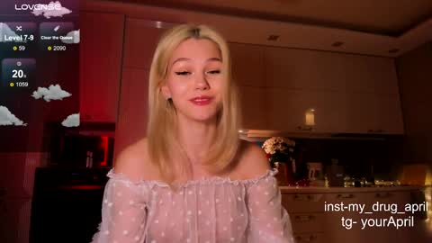 Snapshot of my_april chatting on 03/09/25, 01:35 April online show from 03/09/25, 01:35