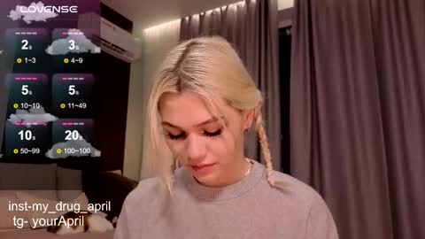 Snapshot of my_april chatting on 09/19/25, 11:38 April online show from 09/19/25, 11:38