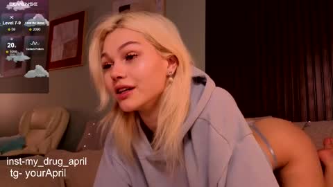 Snapshot of my_april chatting on 10/07/25, 04:20 April online show from 10/07/25, 04:20