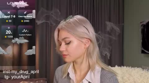 Snapshot of my_april chatting on 10/24/25, 05:26 April online show from 10/24/25, 05:26