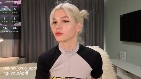 Snapshot of my_april chatting on 11/09/25, 07:06 April online show from 11/09/25, 07:06