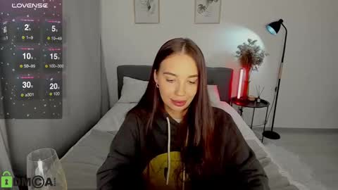 katie online show from 12/06/24, 10:52