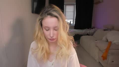 Diana online show from 03/05/25, 01:50