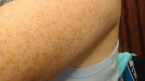     sara      i know you love me xoxox     online show from 01/13/26, 06:18