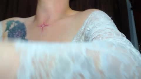     sara      i know you love me xoxox     online show from 03/30/26, 07:09