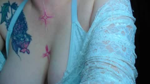     sara      i know you love me xoxox     online show from 04/11/26, 08:07