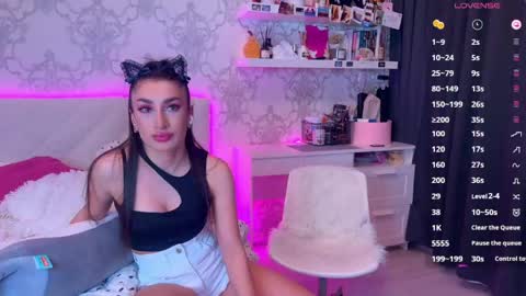 Naomi online show from 04/19/26, 06:07