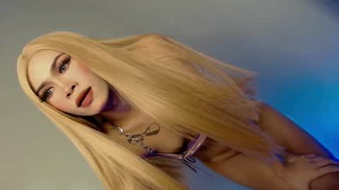 Snapshot of my_oh_my18 chatting on 12/07/24, 05:31 ROYCE online show from 12/07/24, 05:31