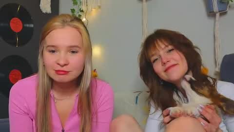 Snapshot of my_parisss chatting on 01/15/25, 04:32  PARIS   online show from 01/15/25, 04:32