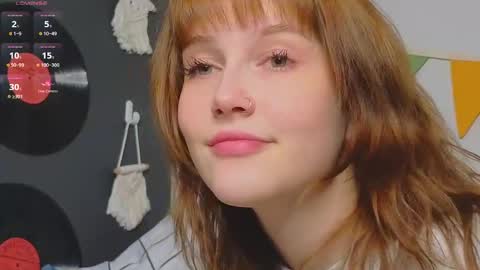 Snapshot of my_parisss chatting on 02/15/25, 01:42  PARIS   online show from 02/15/25, 01:42