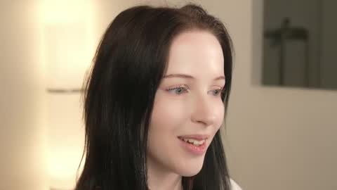 Snapshot of my_stella_ chatting on 12/19/25, 08:27 STELLA online show from 12/19/25, 08:27