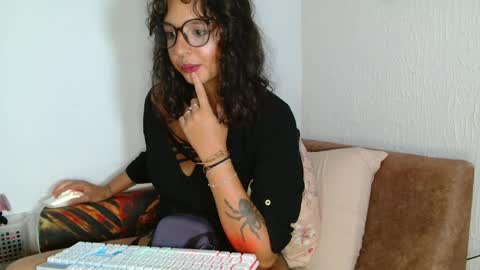 myamillor online show from 04/13/26, 10:04