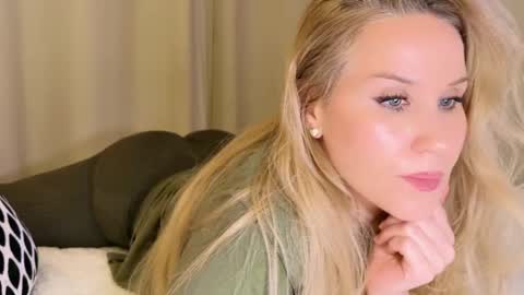 Mya-be Yours P online show from 01/29/25, 01:05