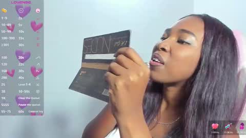 Snapshot of myblackdope_ chatting on 11/23/25, 11:48 Samanta online show from 11/23/25, 11:48