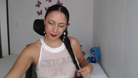 Snapshot of myc_sw_couple chatting on 01/29/25, 09:17 mary and charlie online show from 01/29/25, 09:17