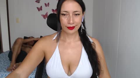 Snapshot of myc_sw_couple chatting on 02/06/25, 07:51 mary and charlie online show from 02/06/25, 07:51