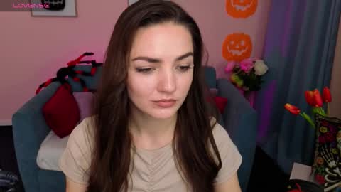 Snapshot of myellaluvs chatting on 10/28/25, 09:39 Ella online show from 10/28/25, 09:39